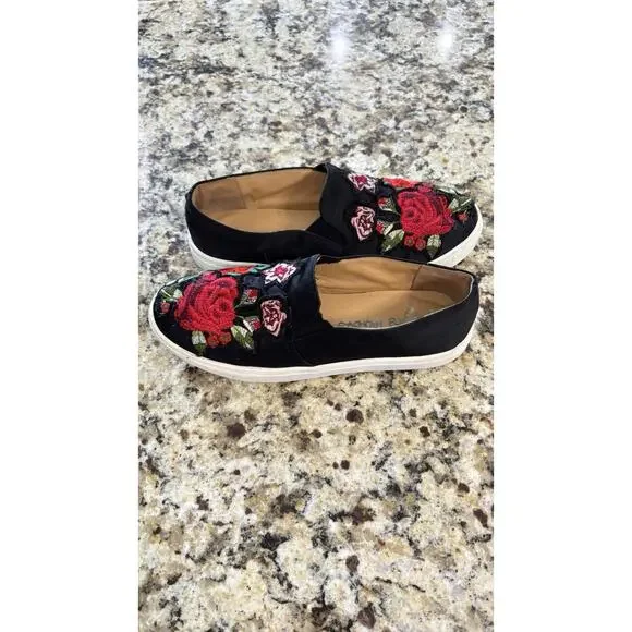 DIRTY LAUNDRY Slip On Shoes Sneakers Women's - Picture 1 of 7